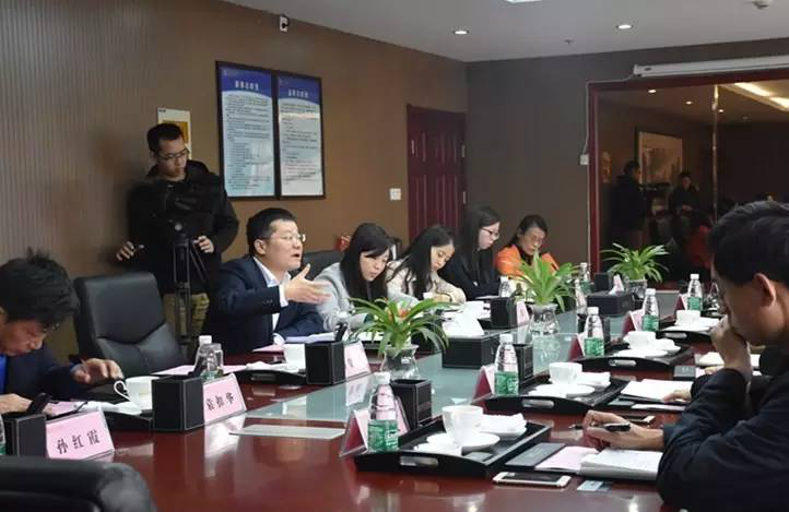 高新區(qū)管委會(huì)考察團(tuán)赴金開(kāi)集團(tuán)學(xué)習(xí)交流