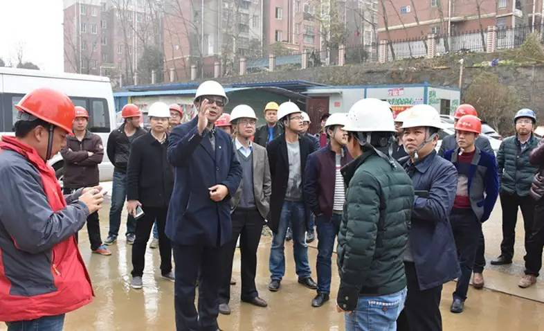 金開集團(tuán)高管前往萬科金域傳奇項目交流學(xué)習(xí)