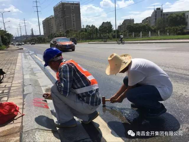 高溫下戰(zhàn)斗的測繪人，港口大道污水管網(wǎng)修復工程測繪工作