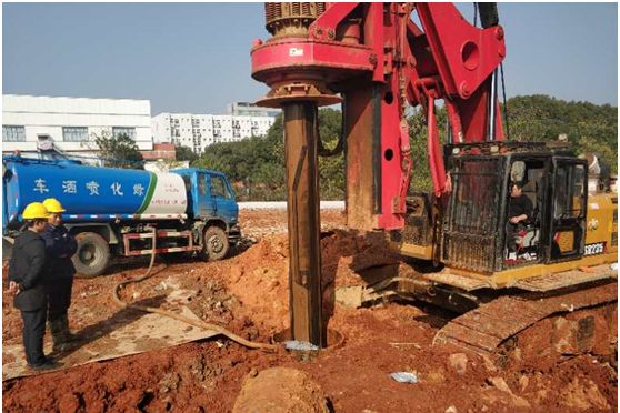 昌北第一學(xué)校（初中部）擴建項目試驗樁樁基礎(chǔ)正式施工 