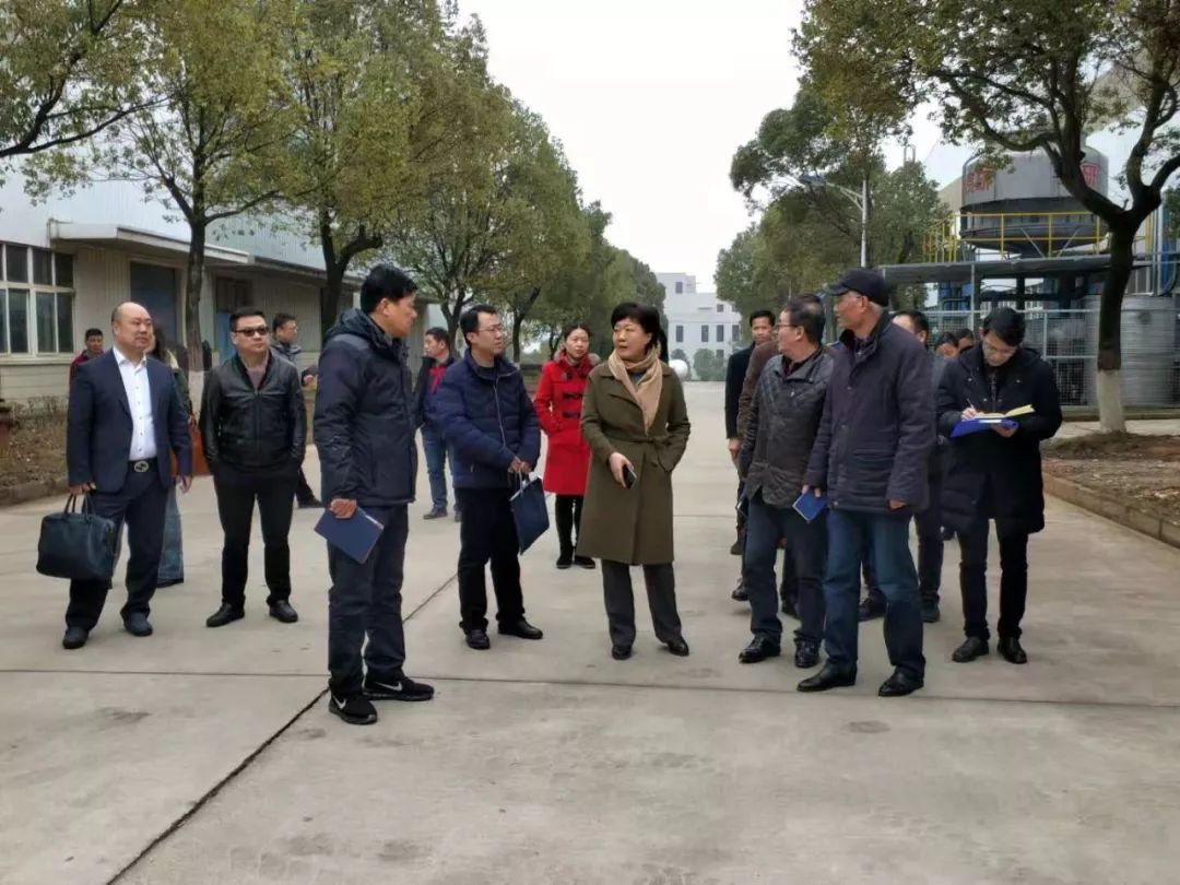 區(qū)管委會(huì)副主任萬紅梅深入企業(yè)開展調(diào)研工作 