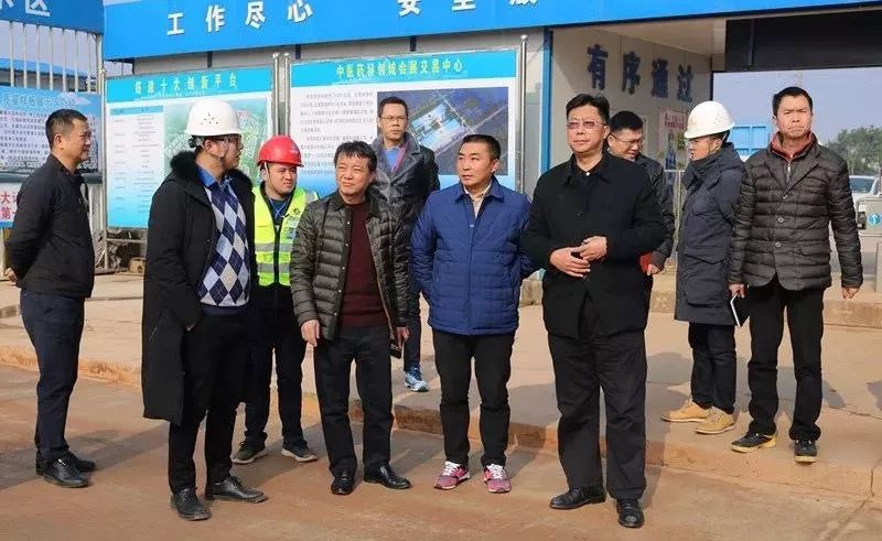 區(qū)城環(huán)局一行前往中醫(yī)藥科創(chuàng)城開展督查工作 