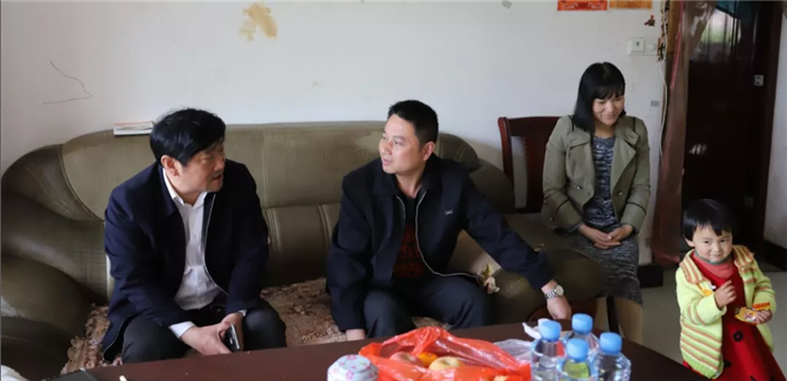 構筑&ldquo;單位+家庭&rdquo;雙重反腐防線