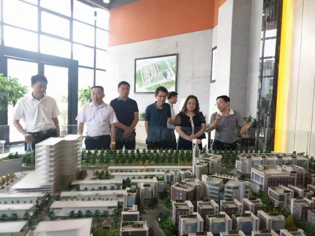九江富和建設(shè)投資集團(tuán)有限公司一行赴集團(tuán)考察交流