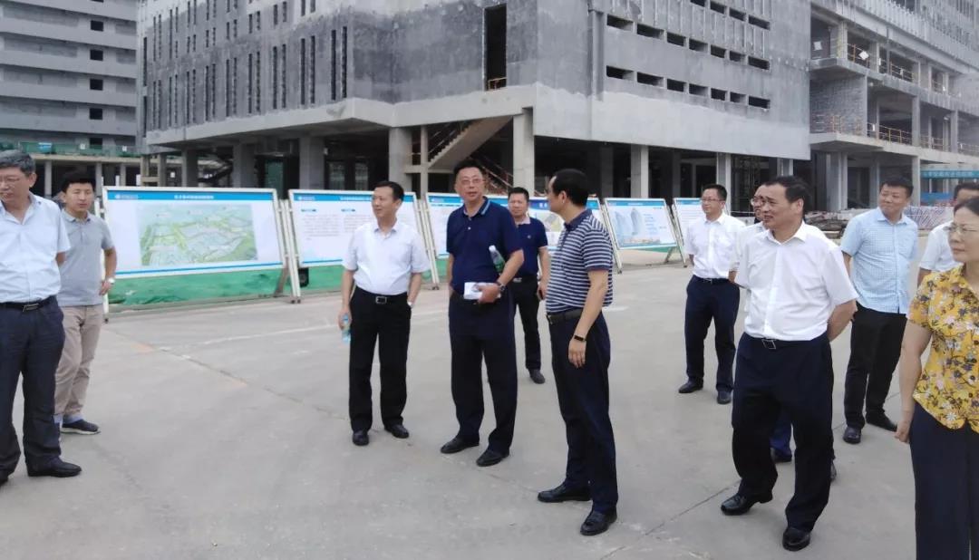 省政協(xié)委員、省社科院黨組書(shū)記、院長(zhǎng)梁勇一行蒞臨技術(shù)協(xié)