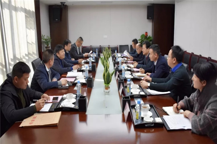 中鐵十九局集團公司副局長尚爾海一行來到金開集團進行考