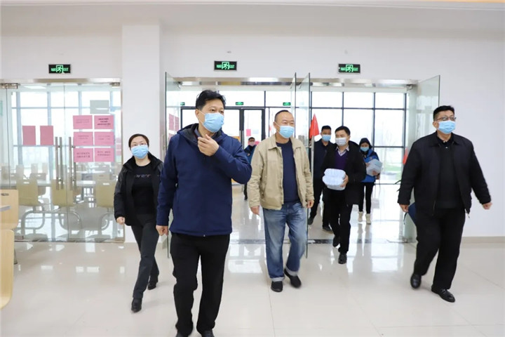 董事長謝榮華調(diào)研中小企業(yè)園疫情防控及復(fù)工復(fù)產(chǎn)工作