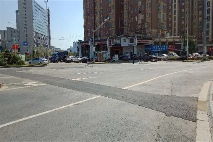 青嵐大道污水管道順利完工