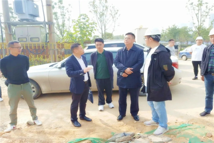 集團(tuán)黨委副書(shū)記、副總經(jīng)理袁扣華前往蛟橋醫(yī)院項(xiàng)目進(jìn)行調(diào)