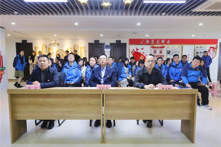 金開集團舉辦&ldquo;舉旗幟 聚民心 展形象&rdquo; 畫展活動