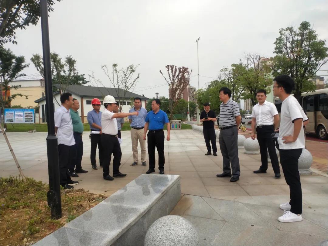 區(qū)黨工委副書記、管委會主任于立山調(diào)研集團(tuán)重大重點(diǎn)項(xiàng)目