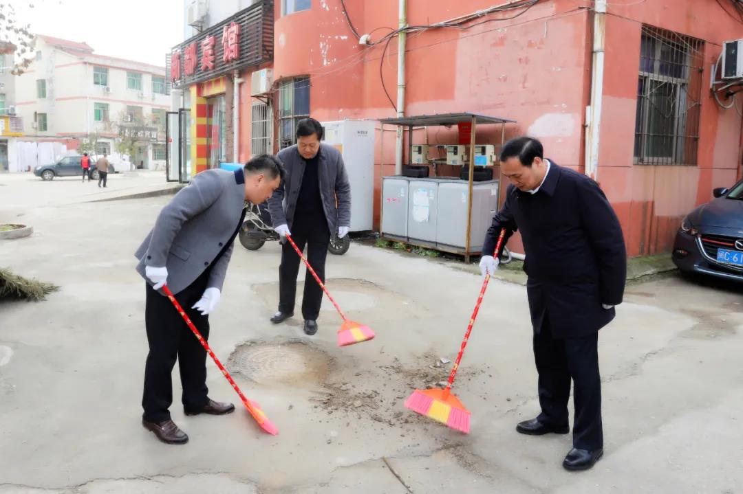 金開集團(tuán)開展環(huán)境衛(wèi)生大掃除活動