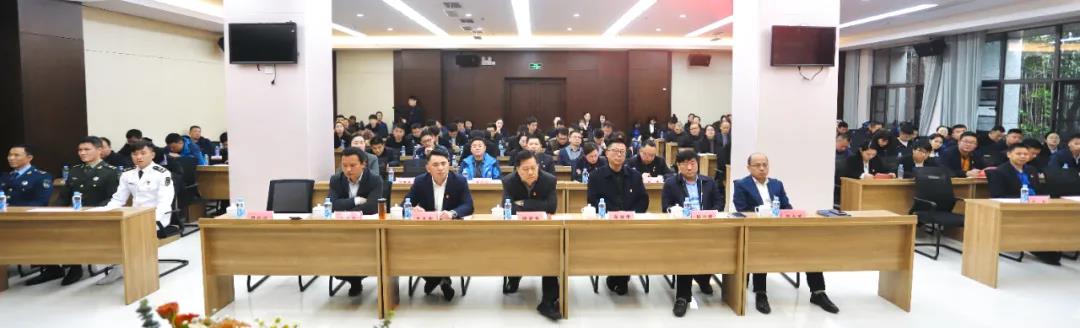 金開集團舉辦&ldquo;老兵講黨課暨政治生日賀卡集中頒發(fā)儀式&rdquo;