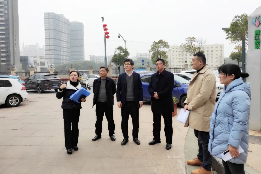 區(qū)管委會副主任賀敏調(diào)研金開集團資產(chǎn)管理及園區(qū)服務情況