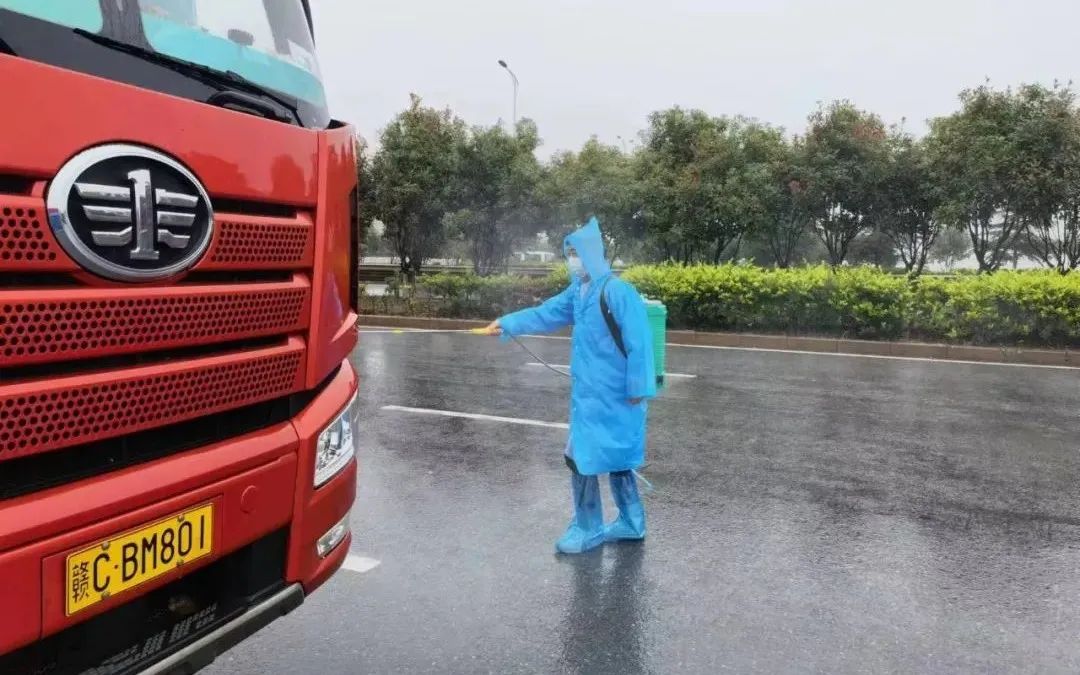  金開集團"洪城紅"退役軍人應急隊5月卡口防疫月志