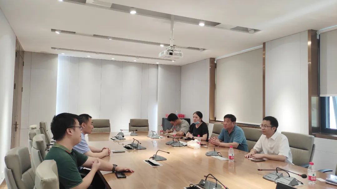 胡應(yīng)庚帶隊(duì)前往江西省財(cái)通供應(yīng)鏈金融集團(tuán)開展合作洽談