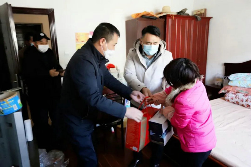 金開集團(tuán)開展春節(jié)走訪慰問貧困戶活動