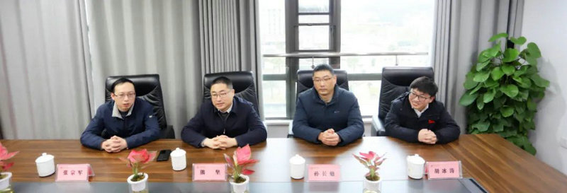 團(tuán)市委副書記熊堅(jiān)走訪金開集團(tuán)