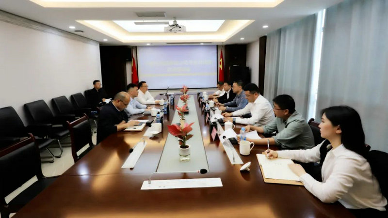 中建五局總承包公司來訪集團交流座談