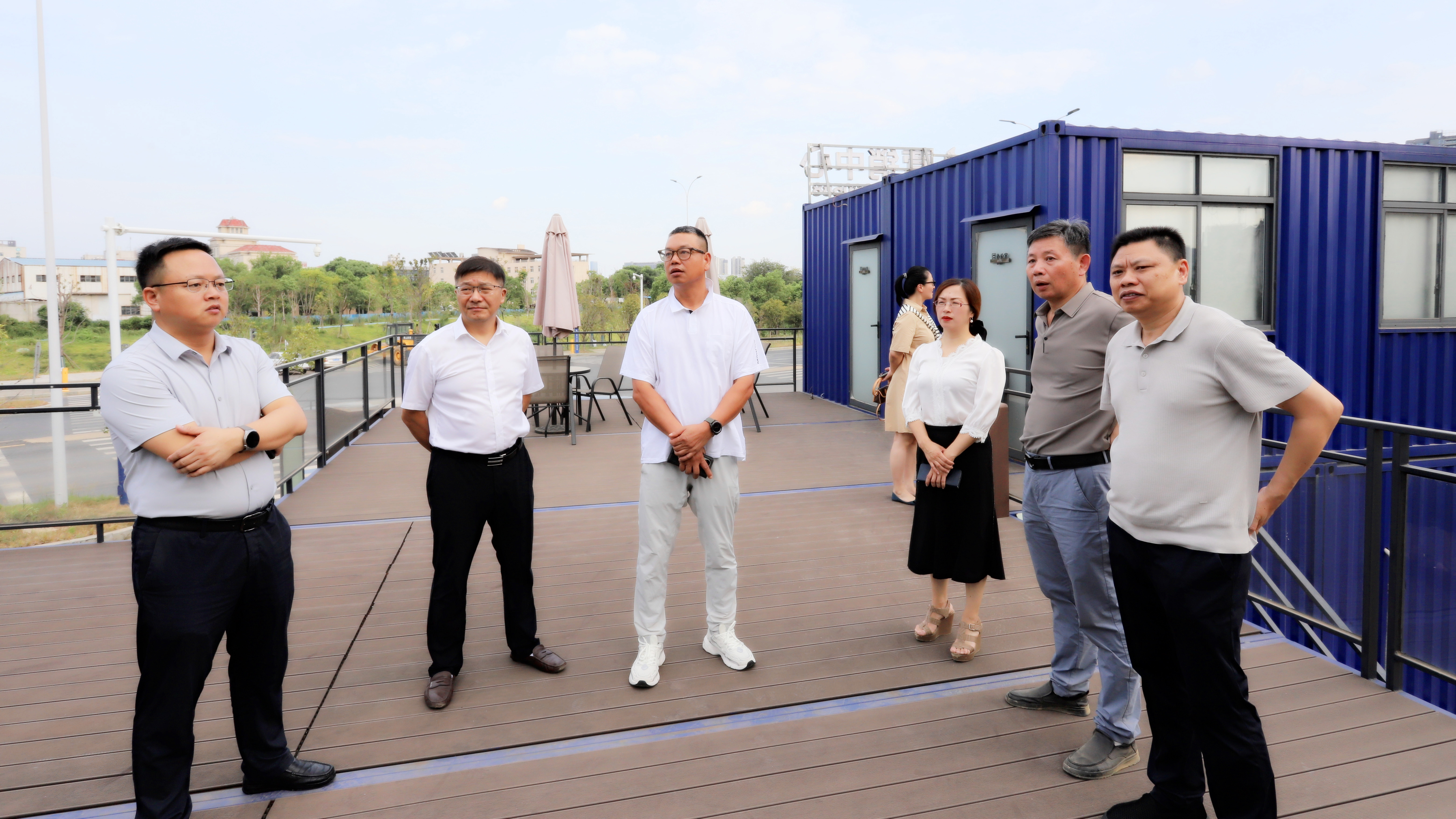 江西坤佳實(shí)業(yè)董事、總經(jīng)理艾國(guó)強(qiáng)來(lái)訪(fǎng)集團(tuán)考察交流