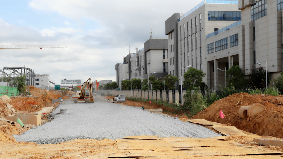 8月底，經(jīng)開(kāi)區(qū)又有一條市政道路將通車(chē)！