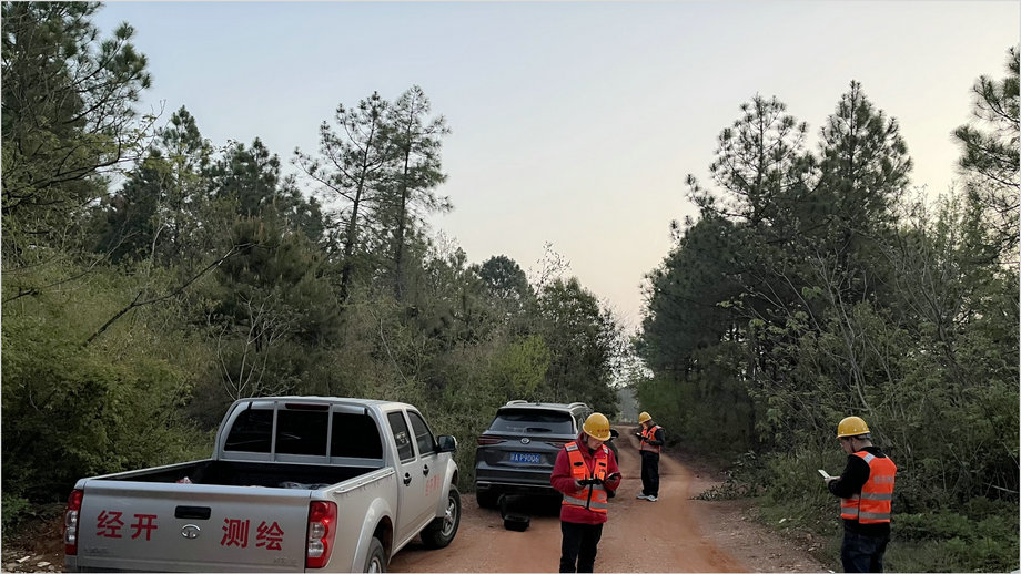 區(qū)設(shè)計(jì)院公司助力&ldquo;機(jī)場(chǎng)三期擴(kuò)建項(xiàng)目&rdquo;穩(wěn)步推進(jìn)