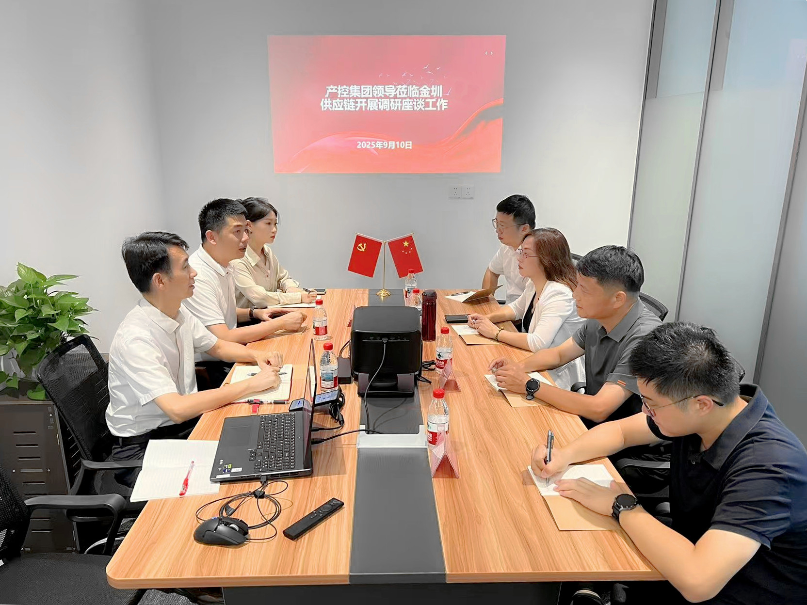 羅賢錦帶隊赴深圳考察交流